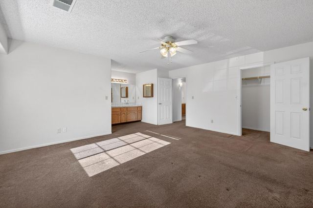 3392 N Forestiere Avenue, Fresno, CA 93722