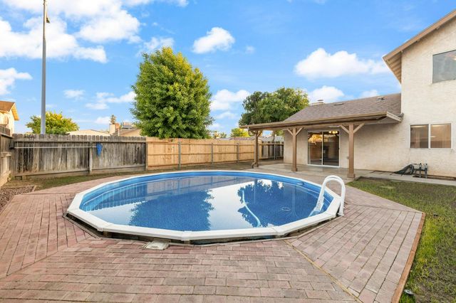 3392 N Forestiere Avenue, Fresno, CA 93722