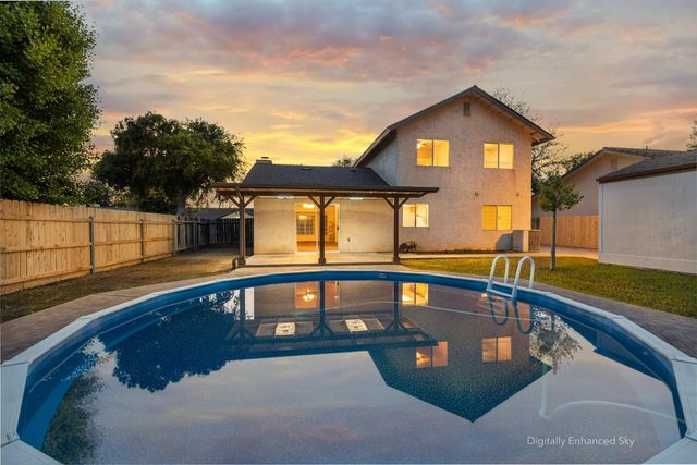 3392 N Forestiere Avenue, Fresno, CA 93722