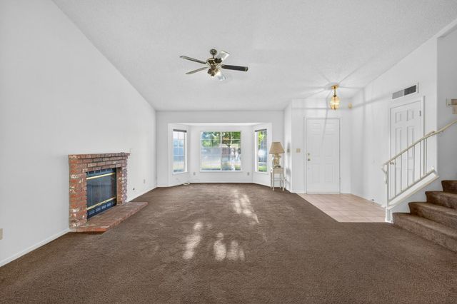 3392 N Forestiere Avenue, Fresno, CA 93722