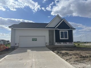 475 NW Independence Circle, Waukee, IA 50263