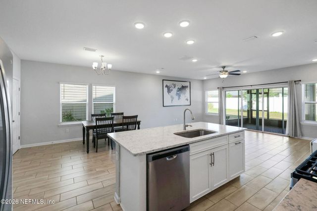 383 NARROWLEAF Drive, St. Johns, FL 32259