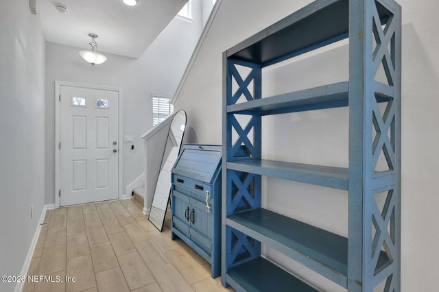 383 NARROWLEAF Drive, St. Johns, FL 32259