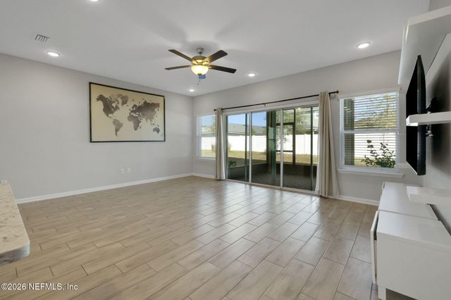 383 NARROWLEAF Drive, St. Johns, FL 32259