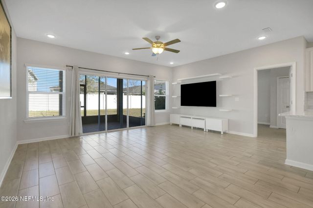 383 NARROWLEAF Drive, St. Johns, FL 32259