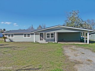 8072 Joseph Street, Sneads, FL 32460