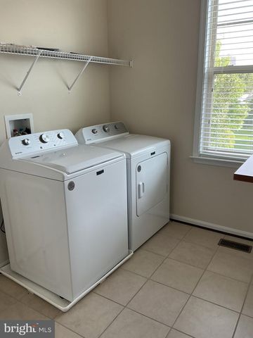 2606 SAINT NICHOLAS WAY, Lanham, MD 20706