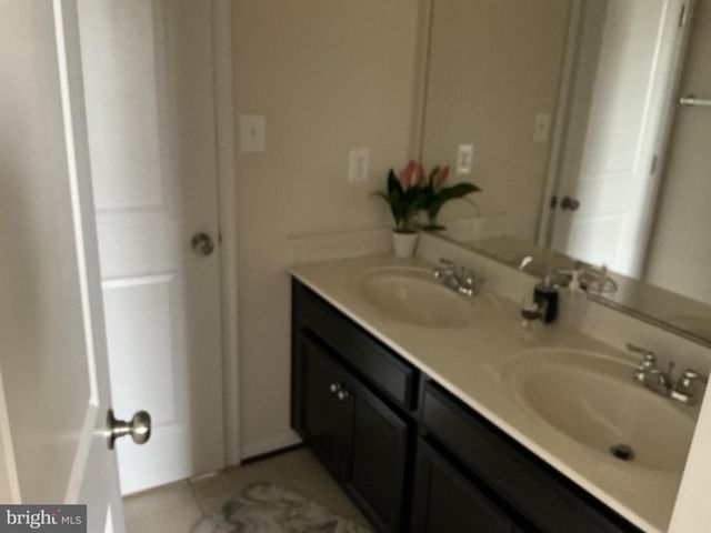 2606 SAINT NICHOLAS WAY, Lanham, MD 20706