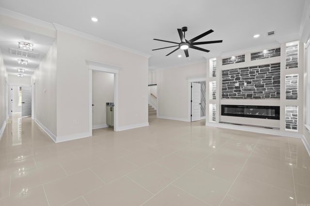 8552 Rapid Water Dr, Sherwood, AR 72120