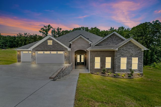 8552 Rapid Water Dr, Sherwood, AR 72120
