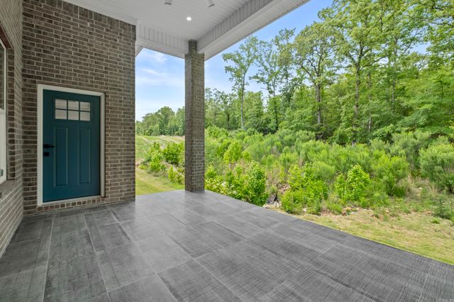 8552 Rapid Water Dr, Sherwood, AR 72120