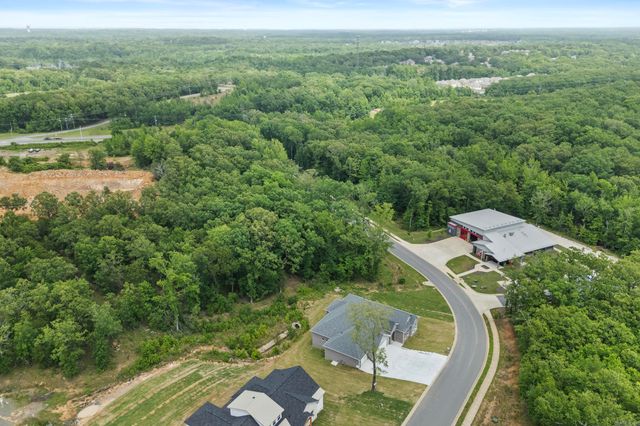 8552 Rapid Water Dr, Sherwood, AR 72120