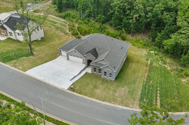 8552 Rapid Water Dr, Sherwood, AR 72120
