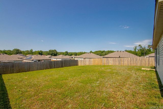 11 Wisteria Drive, Little Rock, AR 72204