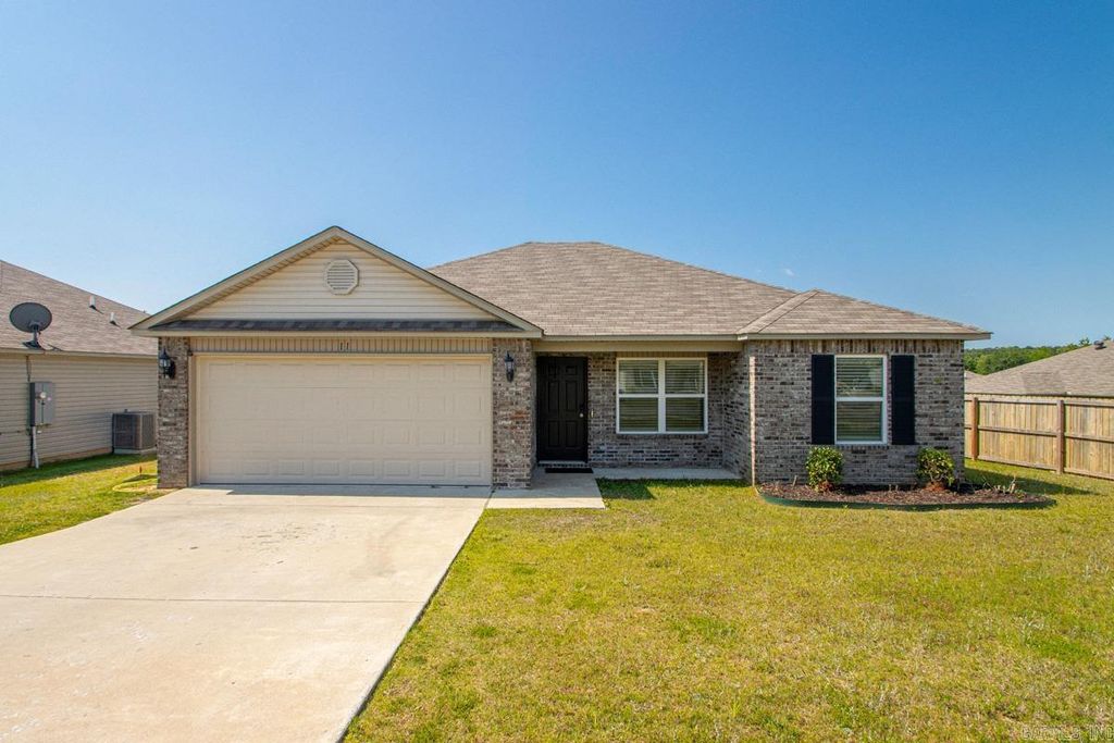 11 Wisteria Drive, Little Rock, AR 72204