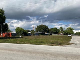 Nw 19 NW 19th Avenue, Pompano Beach, FL 33069