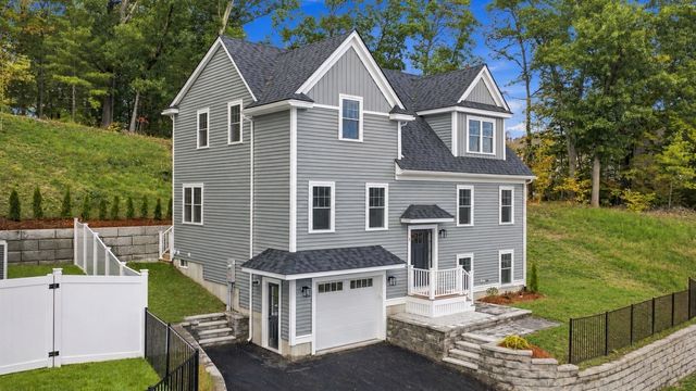 5 Sylvan Hill Crossing, Haverhill, MA 01830