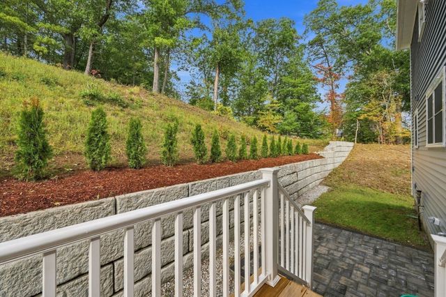 5 Sylvan Hill Crossing, Haverhill, MA 01830