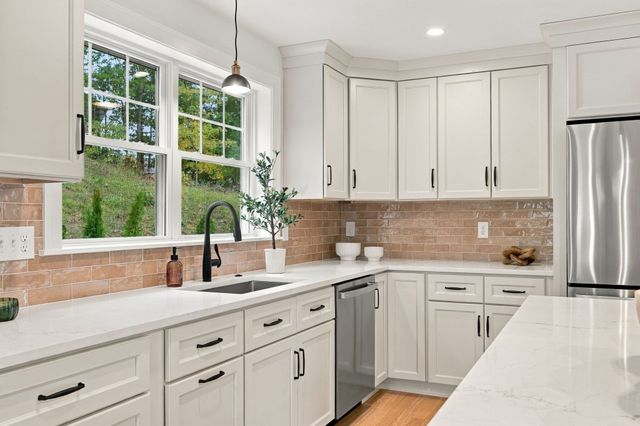 5 Sylvan Hill Crossing, Haverhill, MA 01830