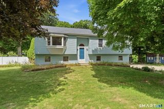 23 Old Schoolhouse Road, Mansfield, CT 06268