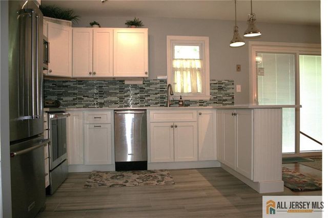 3 Piccadilly Circus 103, Sayreville, NJ 08872