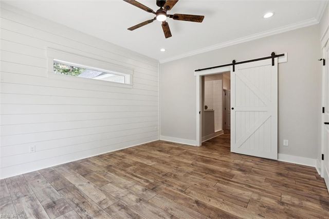 5661 Fairfield LN, Hayes, VA 23072