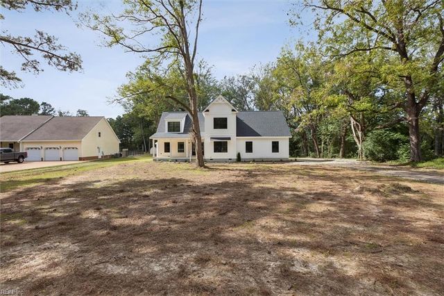 5661 Fairfield LN, Hayes, VA 23072
