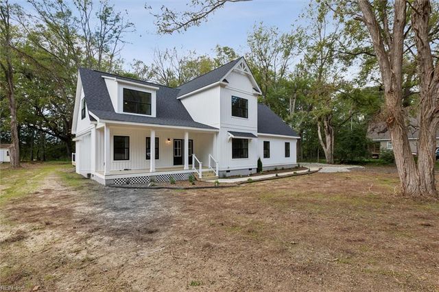 5661 Fairfield LN, Hayes, VA 23072