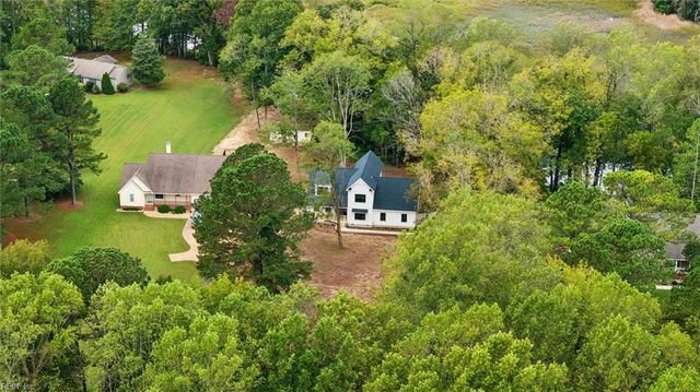 5661 Fairfield LN, Hayes, VA 23072