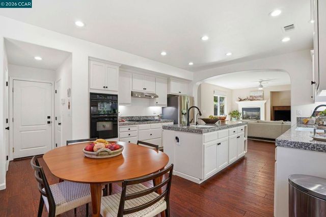 1630 Angsley Ln, San Ramon, CA 94582