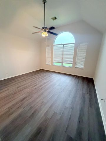 17407 S Sienna Cove Lane, Houston, TX 77083