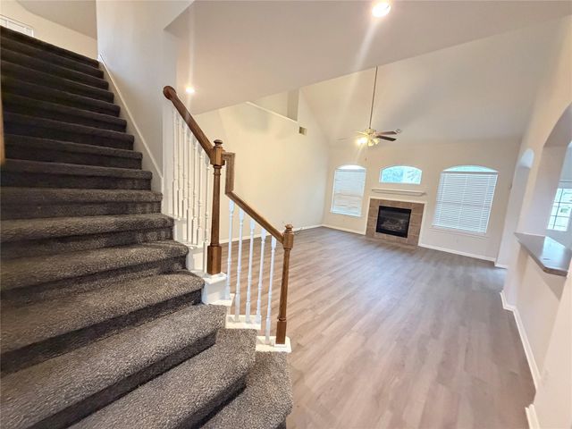 17407 S Sienna Cove Lane, Houston, TX 77083