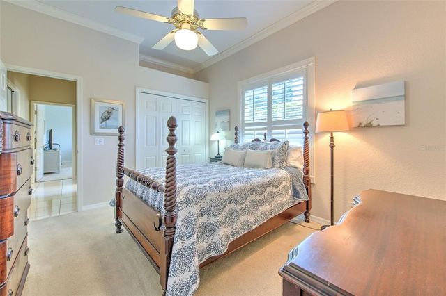 5203 CULASAJA CIRCLE, Valrico, FL 33596