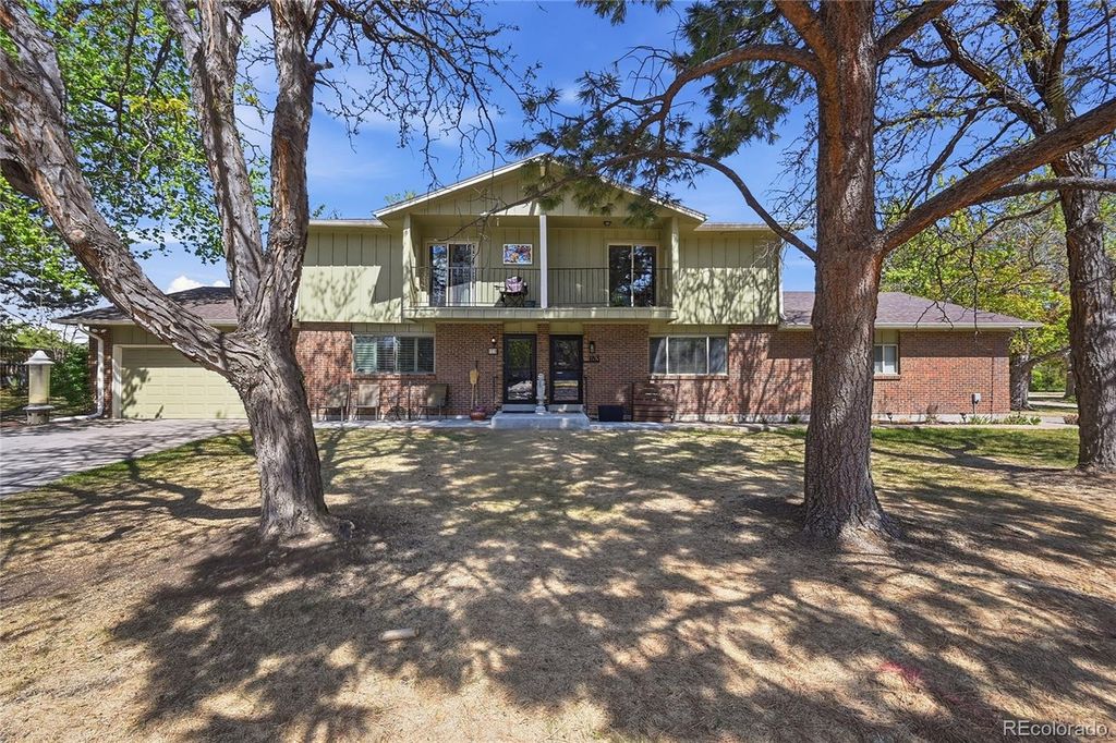 183 Vance Street, Lakewood, CO 80226