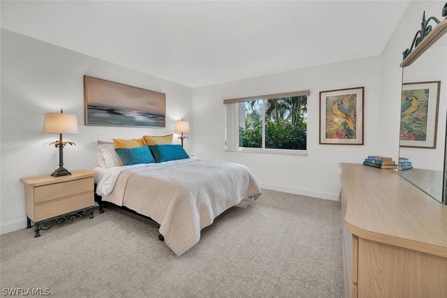 15161 Cedarwood LN 1105, Naples, FL 34110