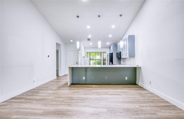 2617 BENTLEY DR, Palm Harbor, FL 34684