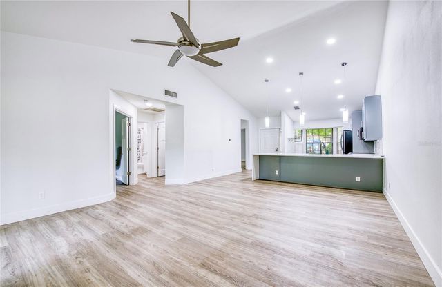 2617 BENTLEY DR, Palm Harbor, FL 34684