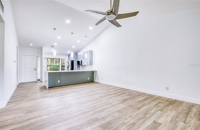 2617 BENTLEY DR, Palm Harbor, FL 34684