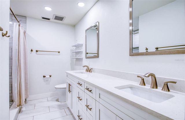 2617 BENTLEY DR, Palm Harbor, FL 34684