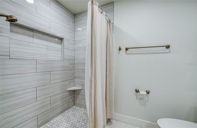 2617 BENTLEY DR, Palm Harbor, FL 34684