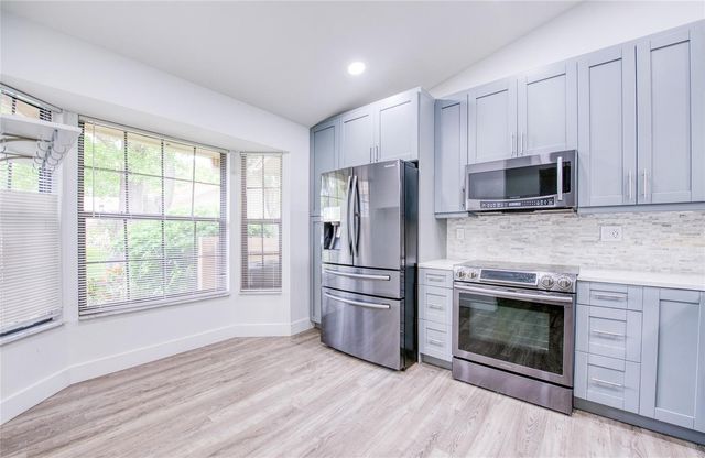 2617 BENTLEY DR, Palm Harbor, FL 34684