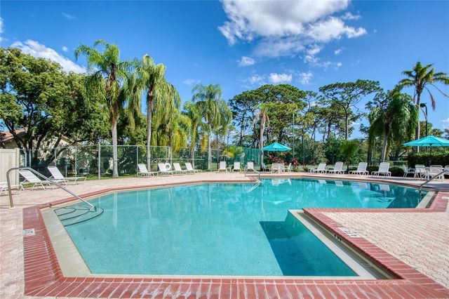 2617 BENTLEY DR, Palm Harbor, FL 34684