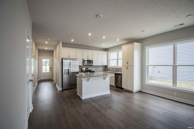 4684 Jackson Drive, Newburgh, IN 47630