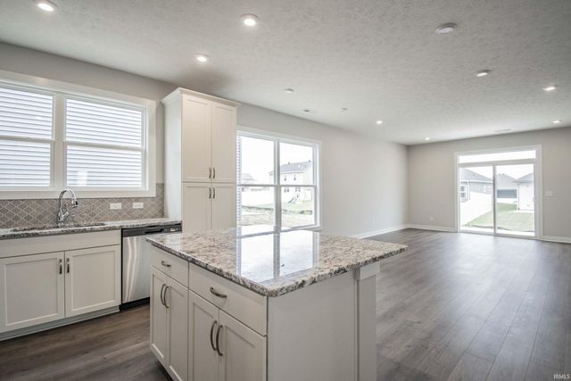 4684 Jackson Drive, Newburgh, IN 47630