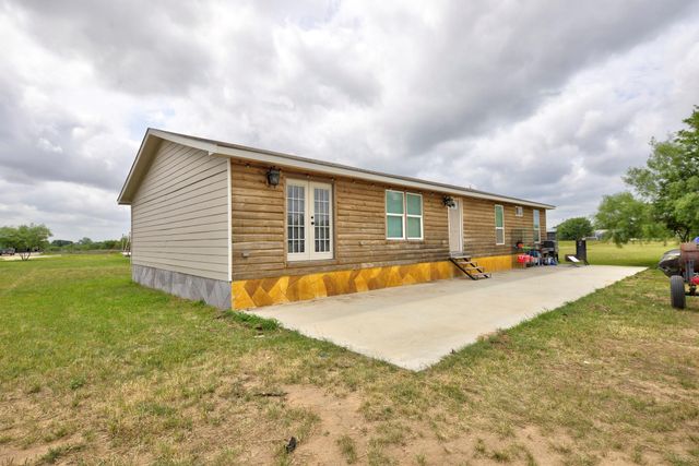 135 Wilbarger Bend RD, Bastrop, TX 78602