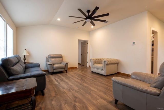 135 Wilbarger Bend RD, Bastrop, TX 78602