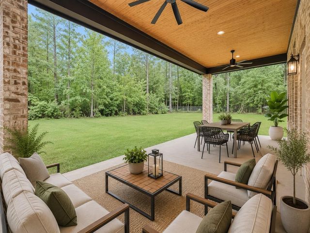 30 Road 66111, Dayton, TX 77535