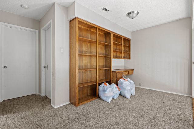 710 Running Creek Drive, Arlington, TX 76001