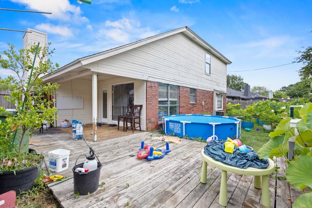 710 Running Creek Drive, Arlington, TX 76001