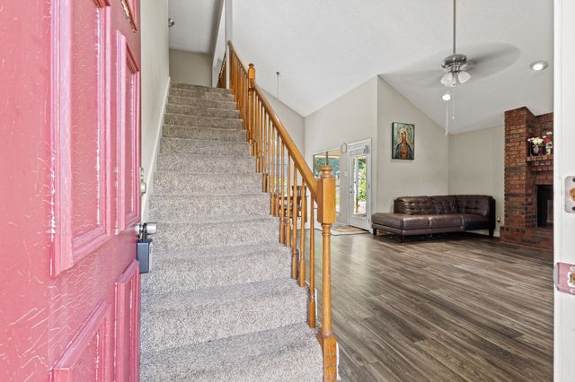 710 Running Creek Drive, Arlington, TX 76001